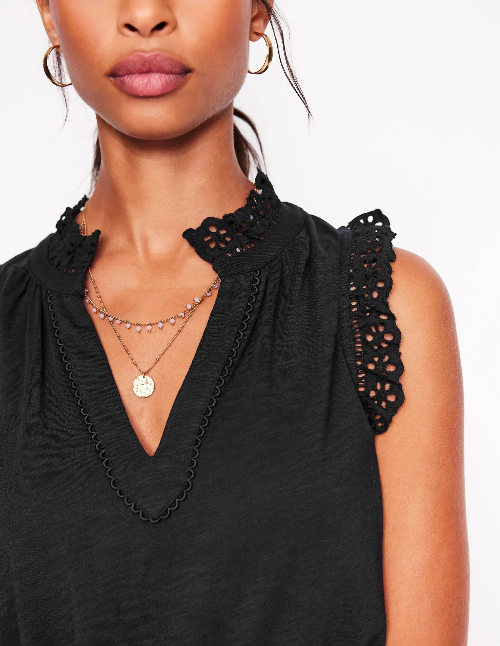 Aria Broderie Trim Vest-Black