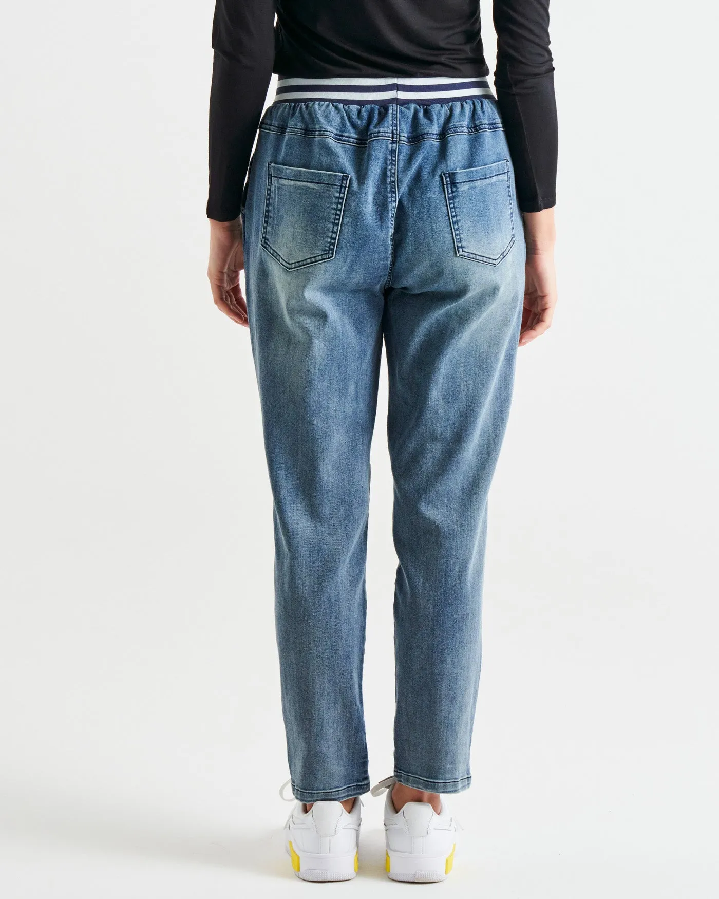 Betty Basics Dakota Jean Azure
