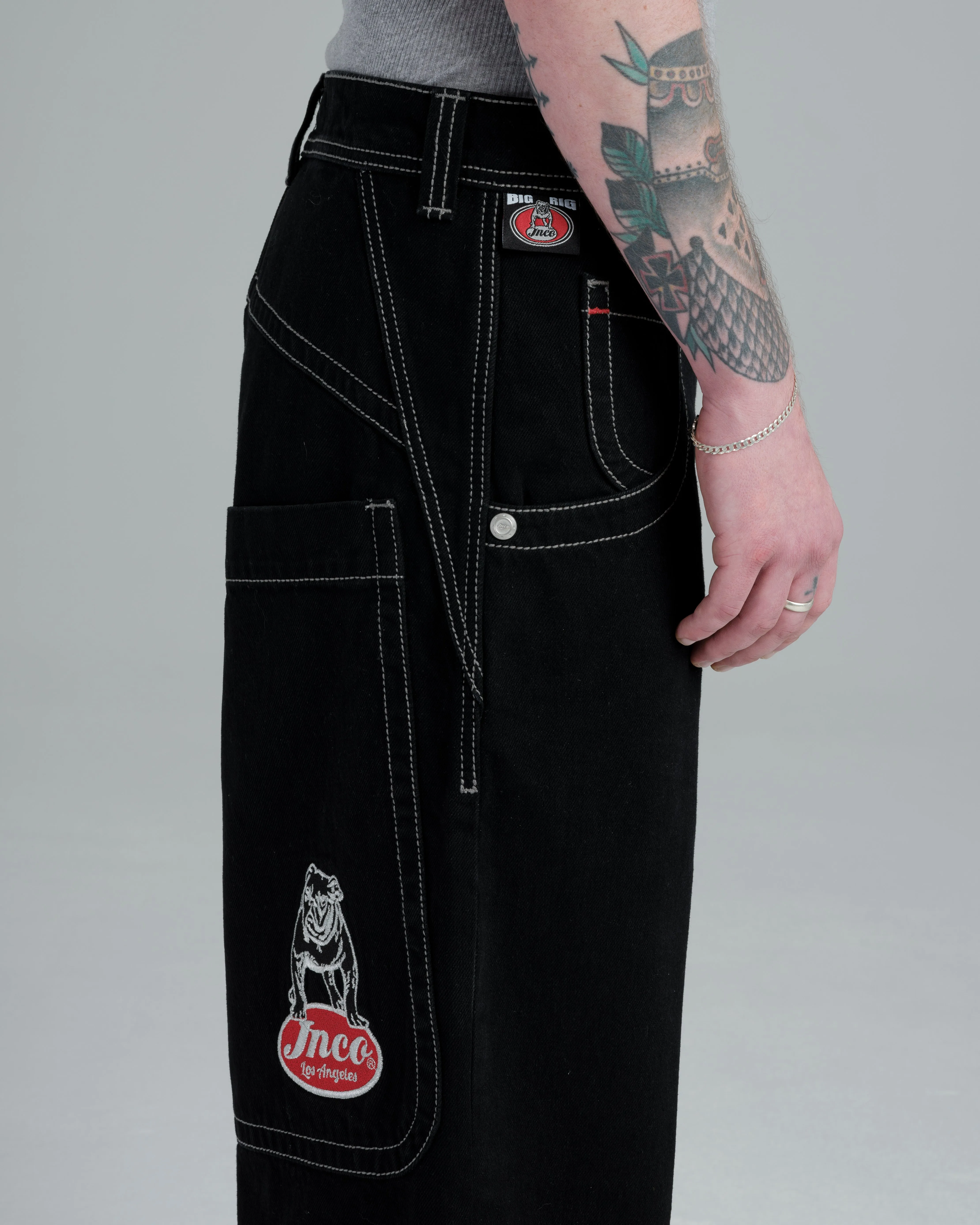 Big Rig. 26. Jet Black.
