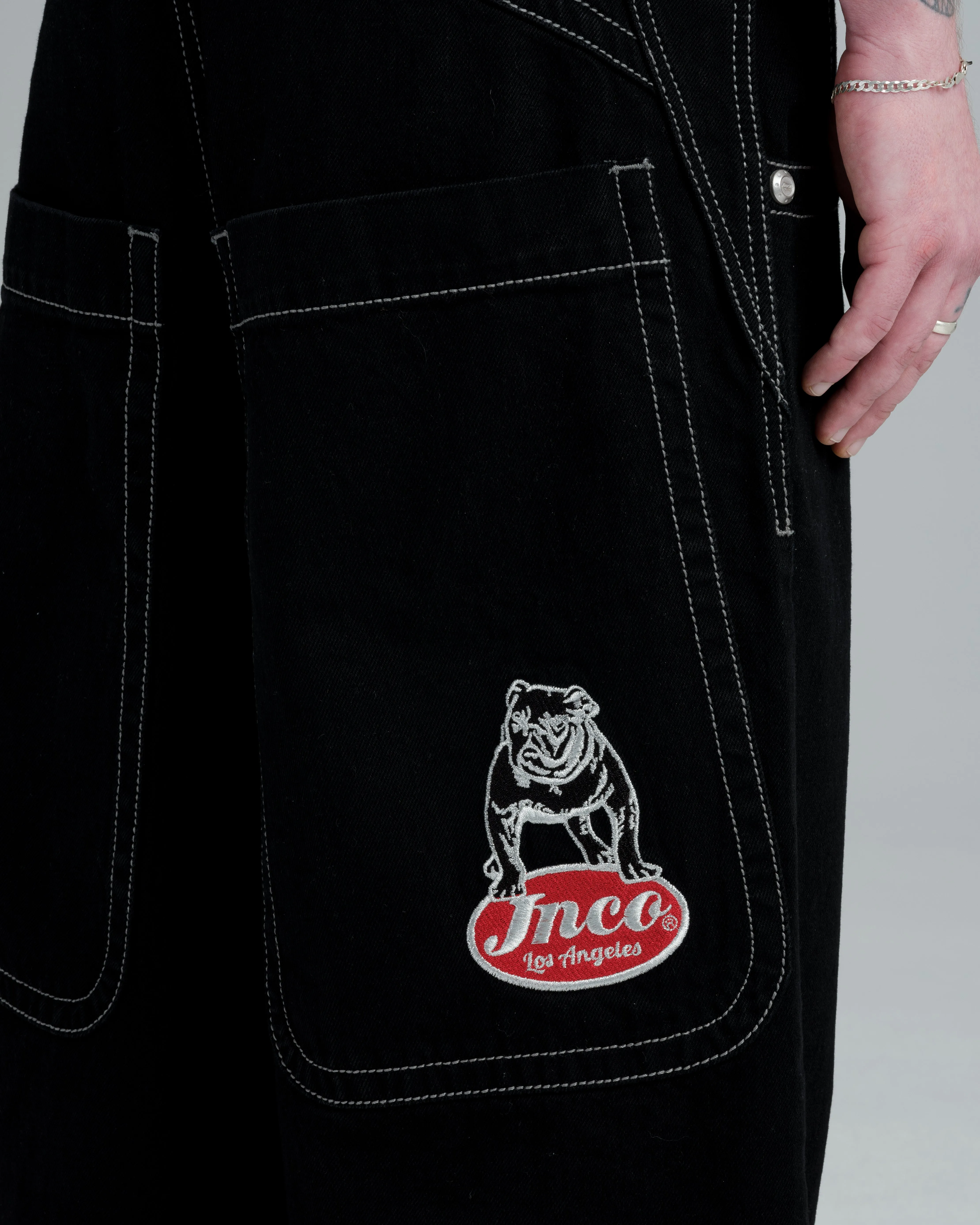 Big Rig. 26. Jet Black.