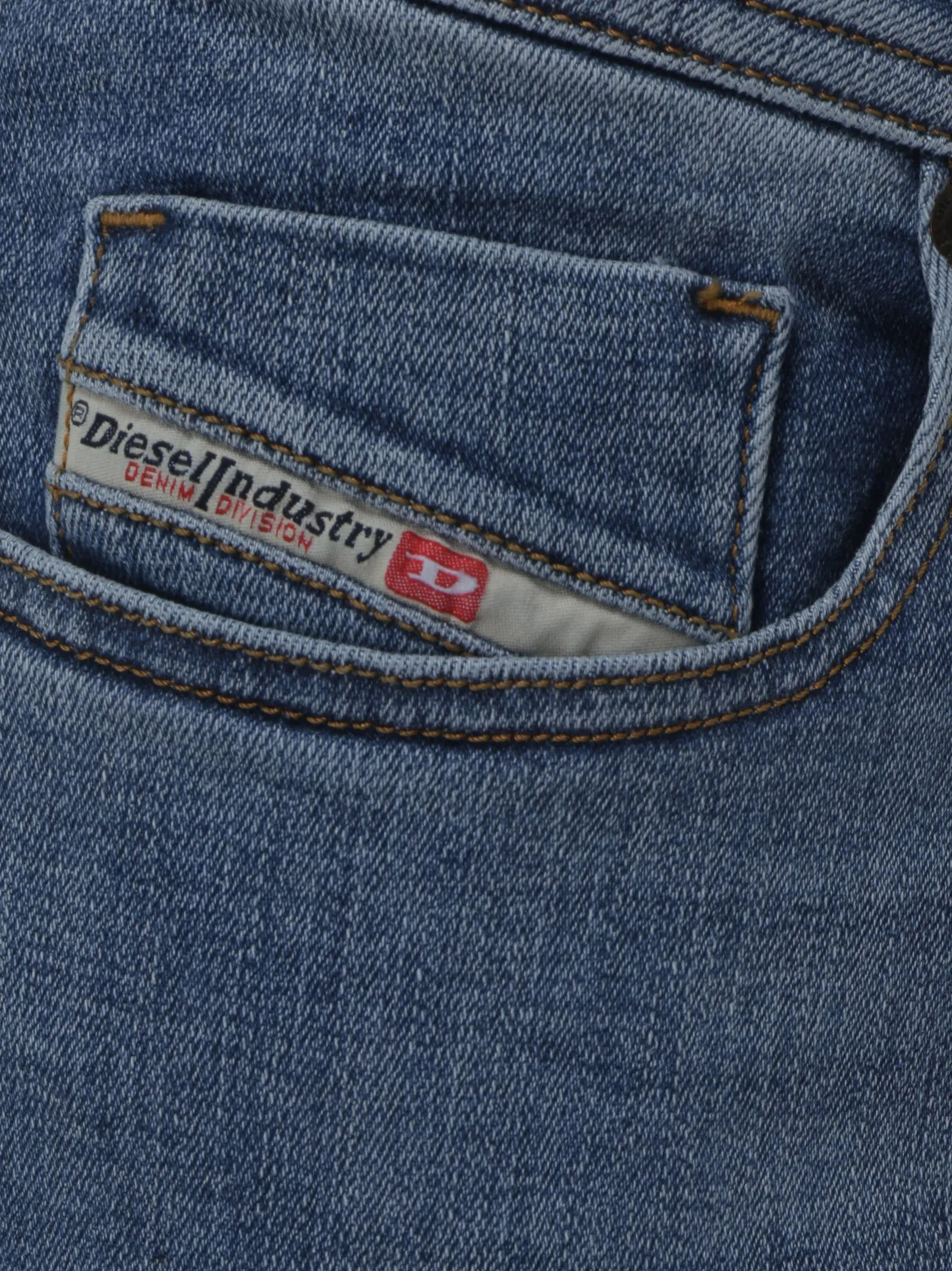 Diesel 1979 Sleenker Skinny Jeans