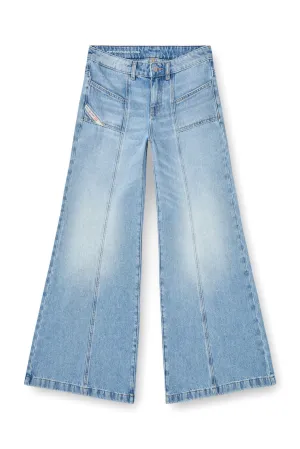 Flare Jeans D-Akii Oclba Light Blue