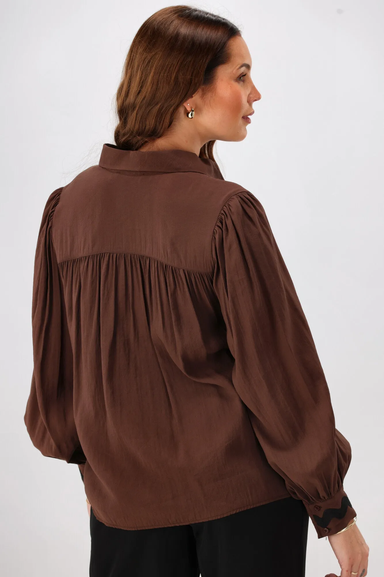Gloss the Label Kelleigh Ric Rac Lace Shirt Chocolate