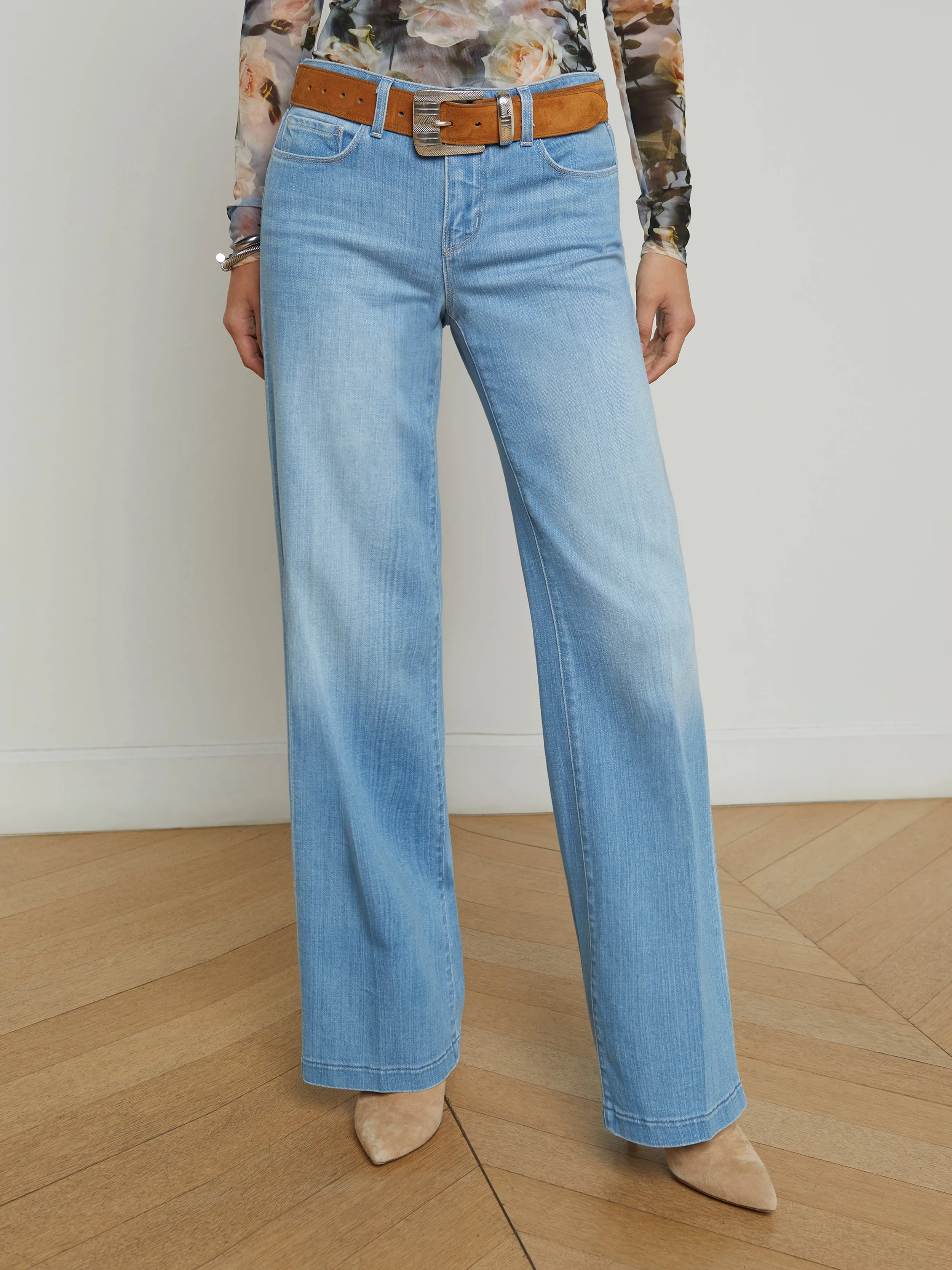 Joanne Low-Rise Wide-Leg Jean