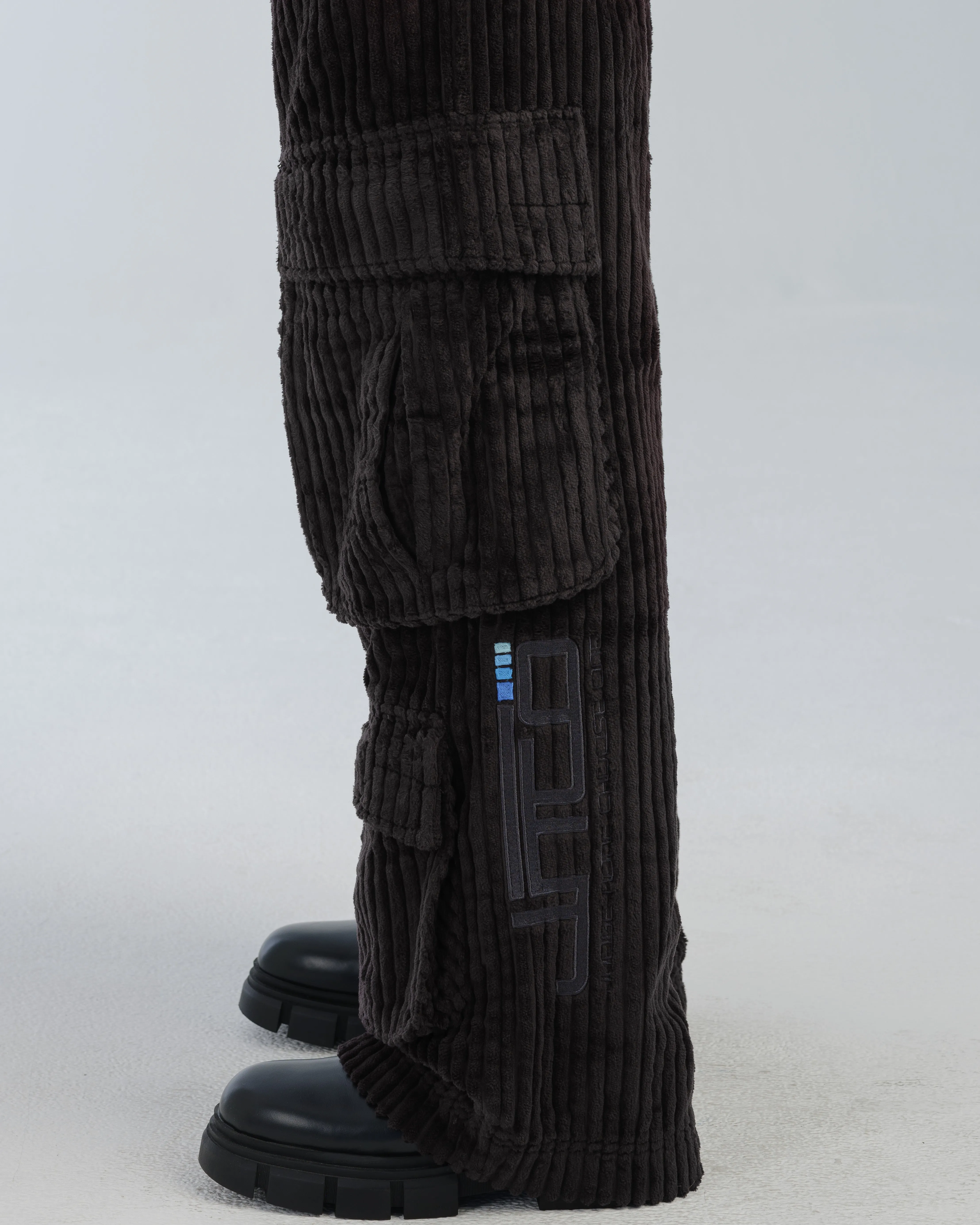 Legacy. 24. 2 Wale Corduroy. Black.