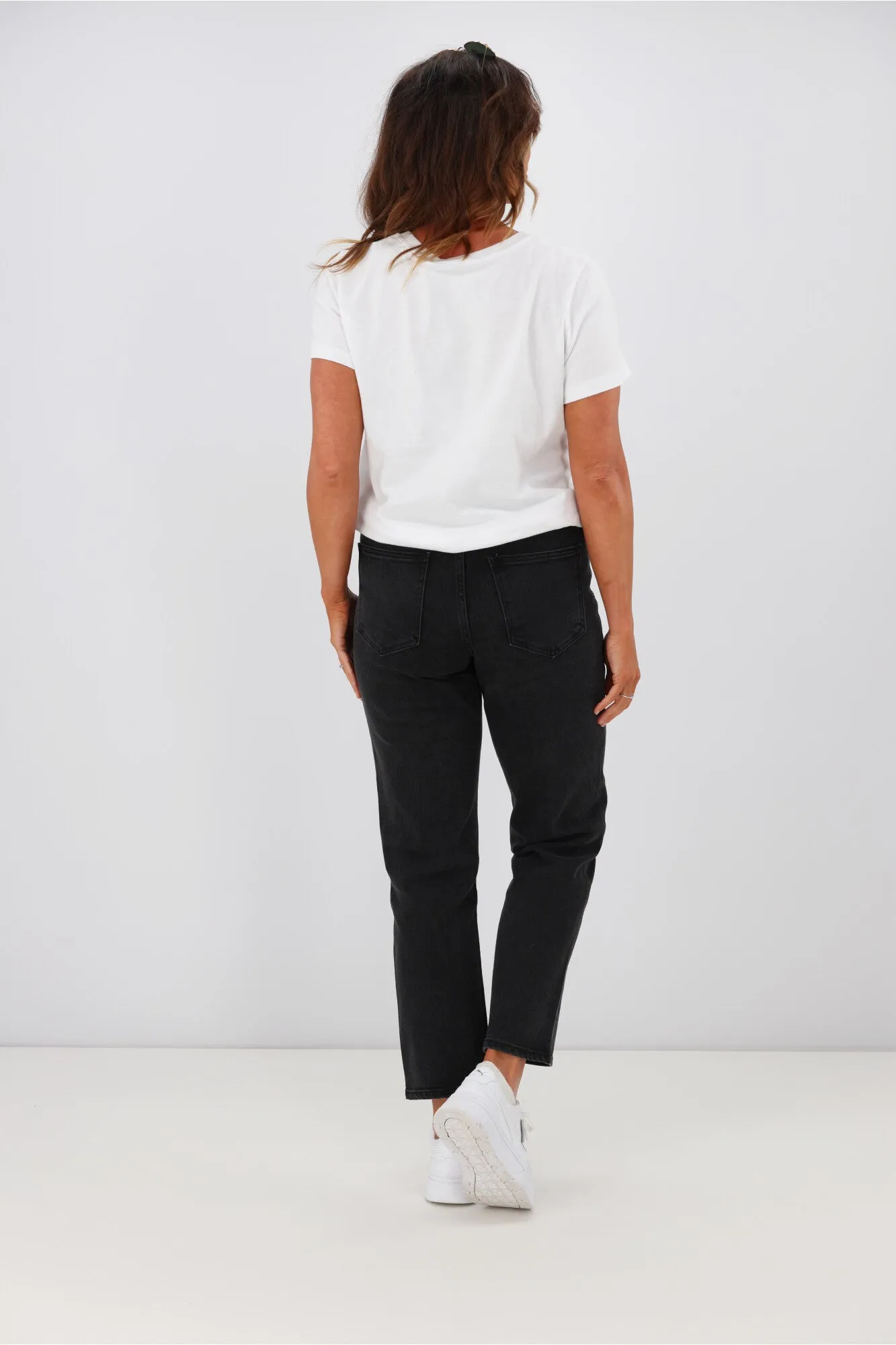 Little White Lie Ally Straight Jean Washed Black