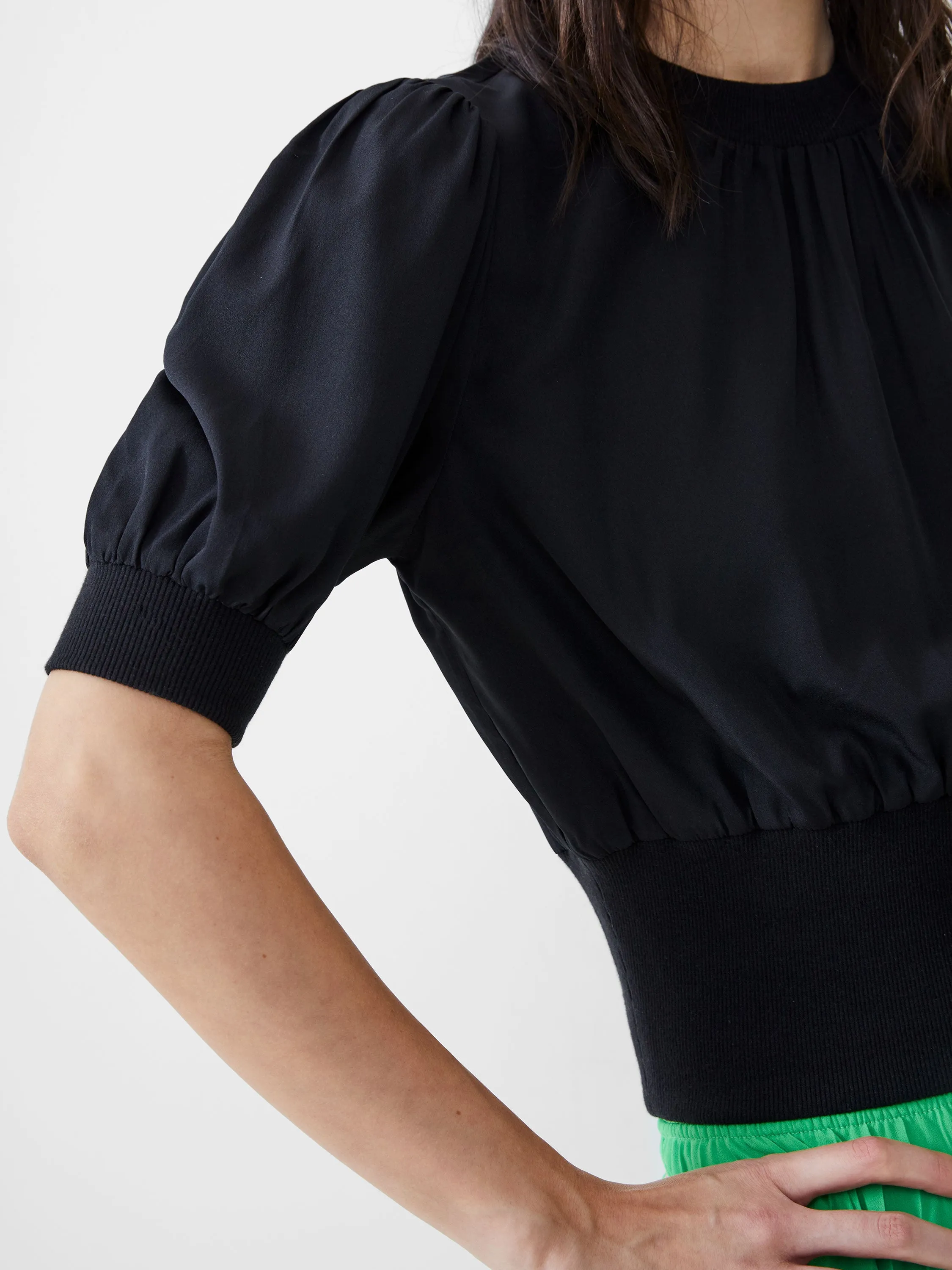 Mix Rib Trim Crepe Light Top