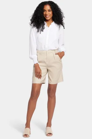 Relaxed Shorts  - Feather