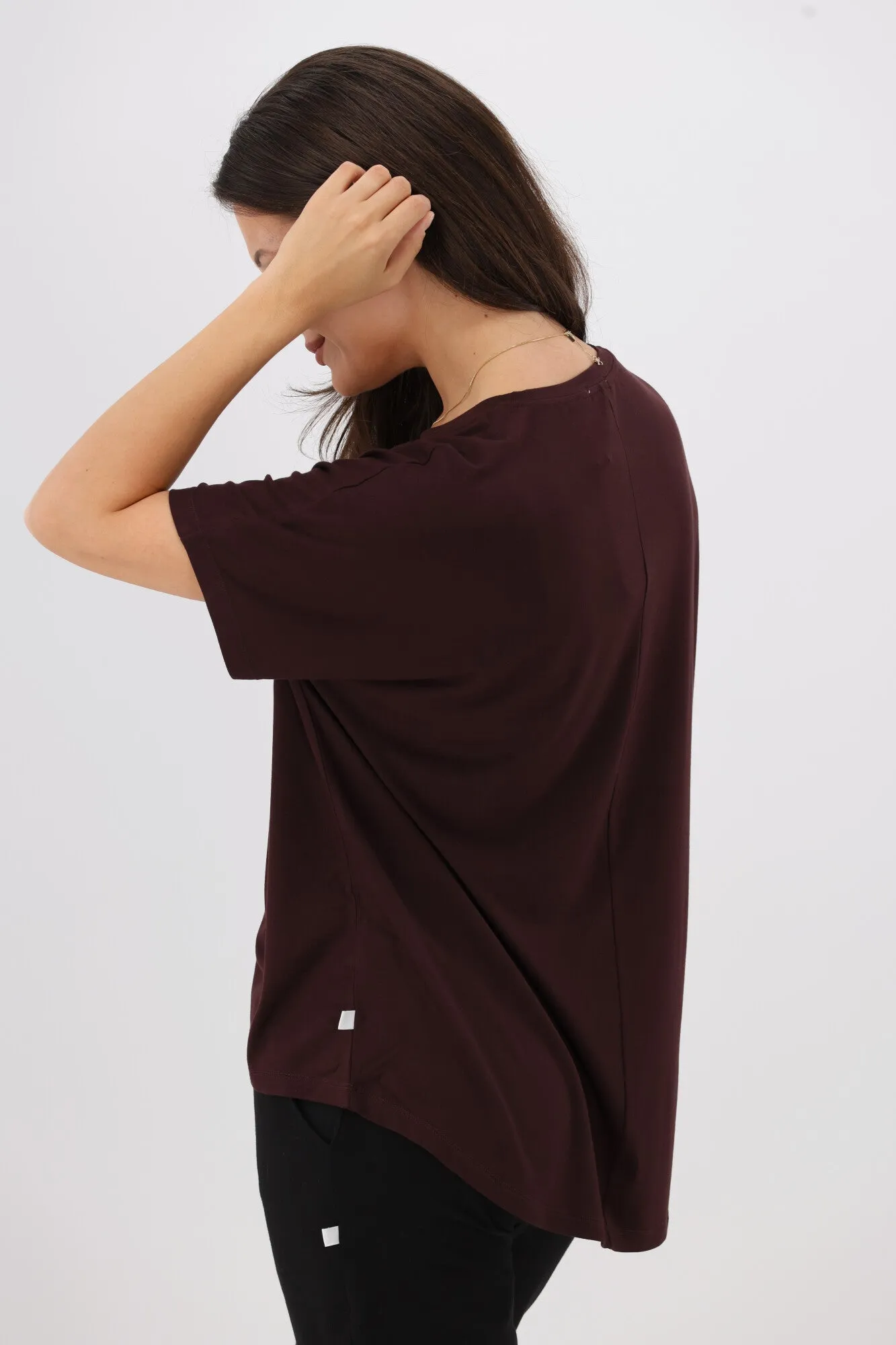 Shine On Essential Comfort Tee Chocolate