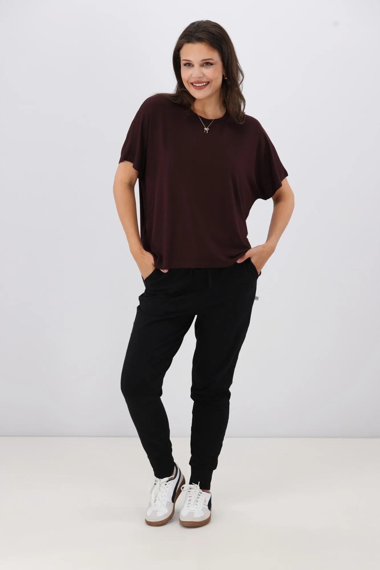 Shine On Essential Comfort Tee Chocolate