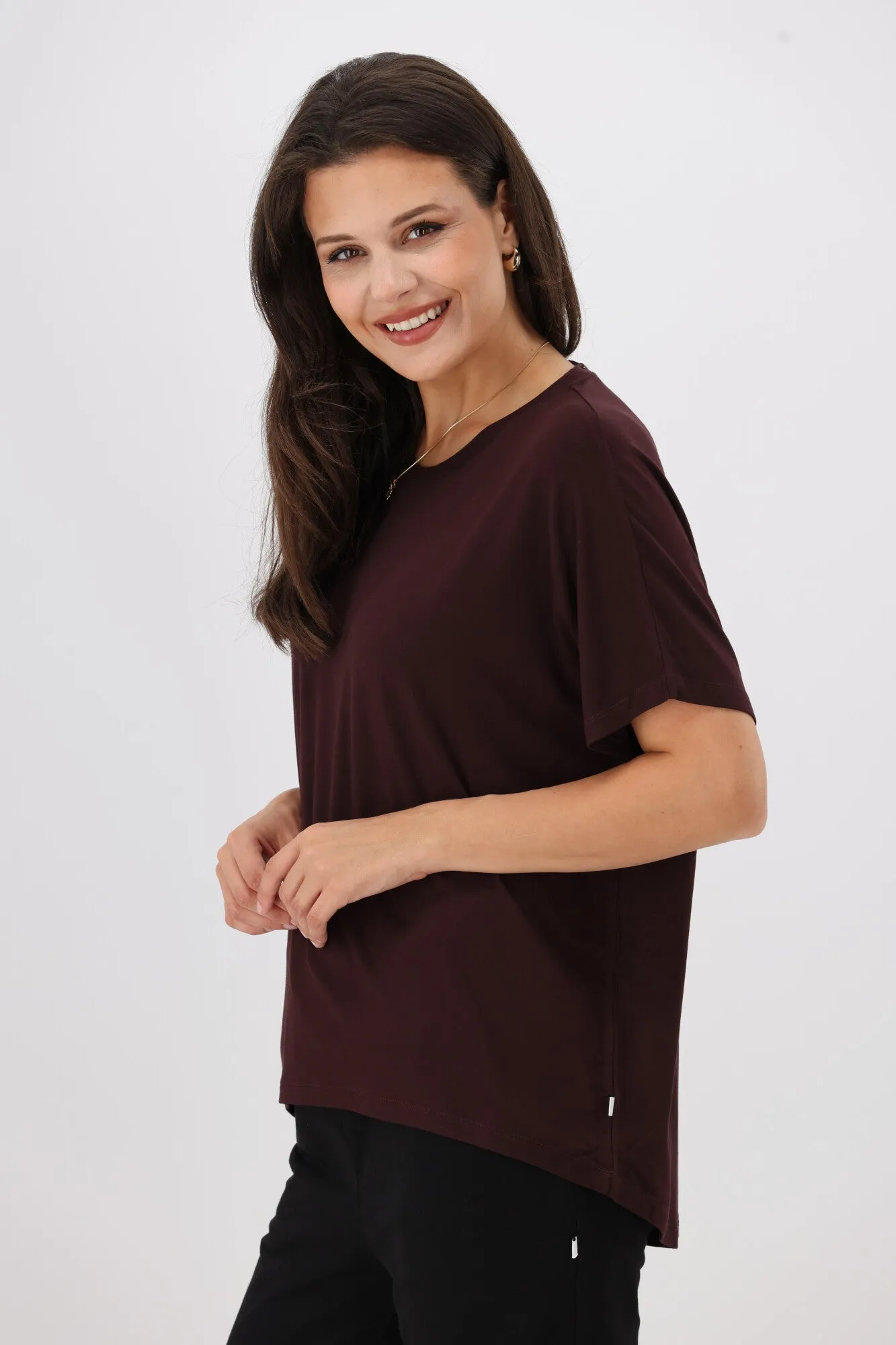 Shine On Essential Comfort Tee Chocolate