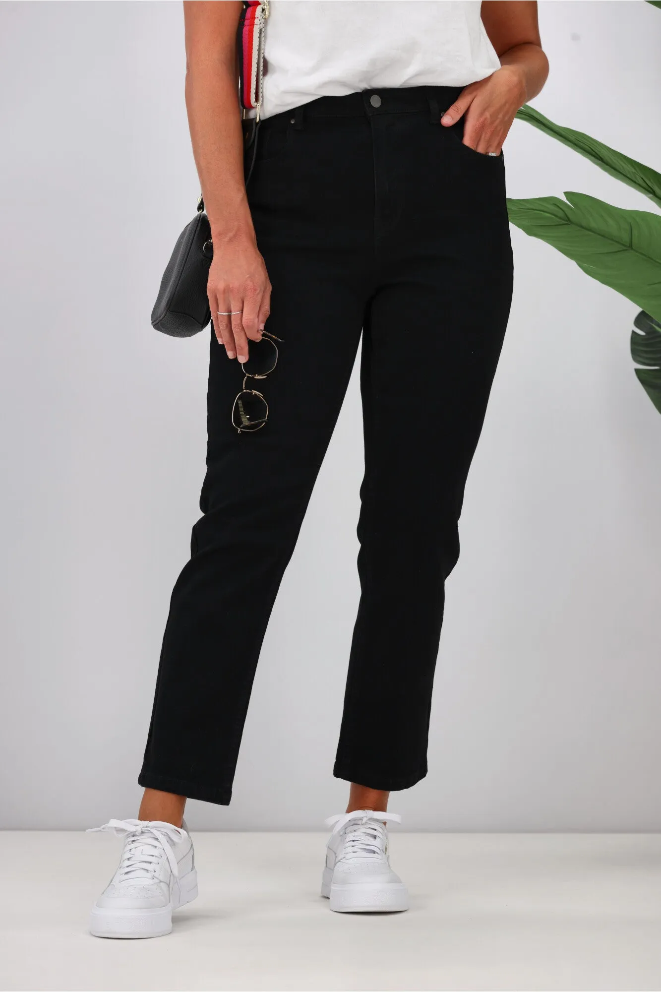 Shine On Label Ashley Straight Leg Jean Black