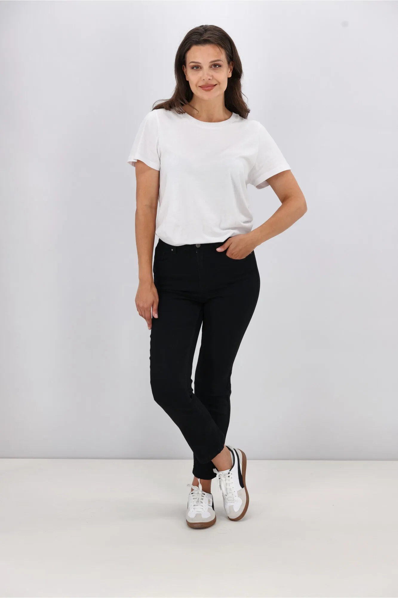Shine On Label Ashley Straight Leg Jean Black
