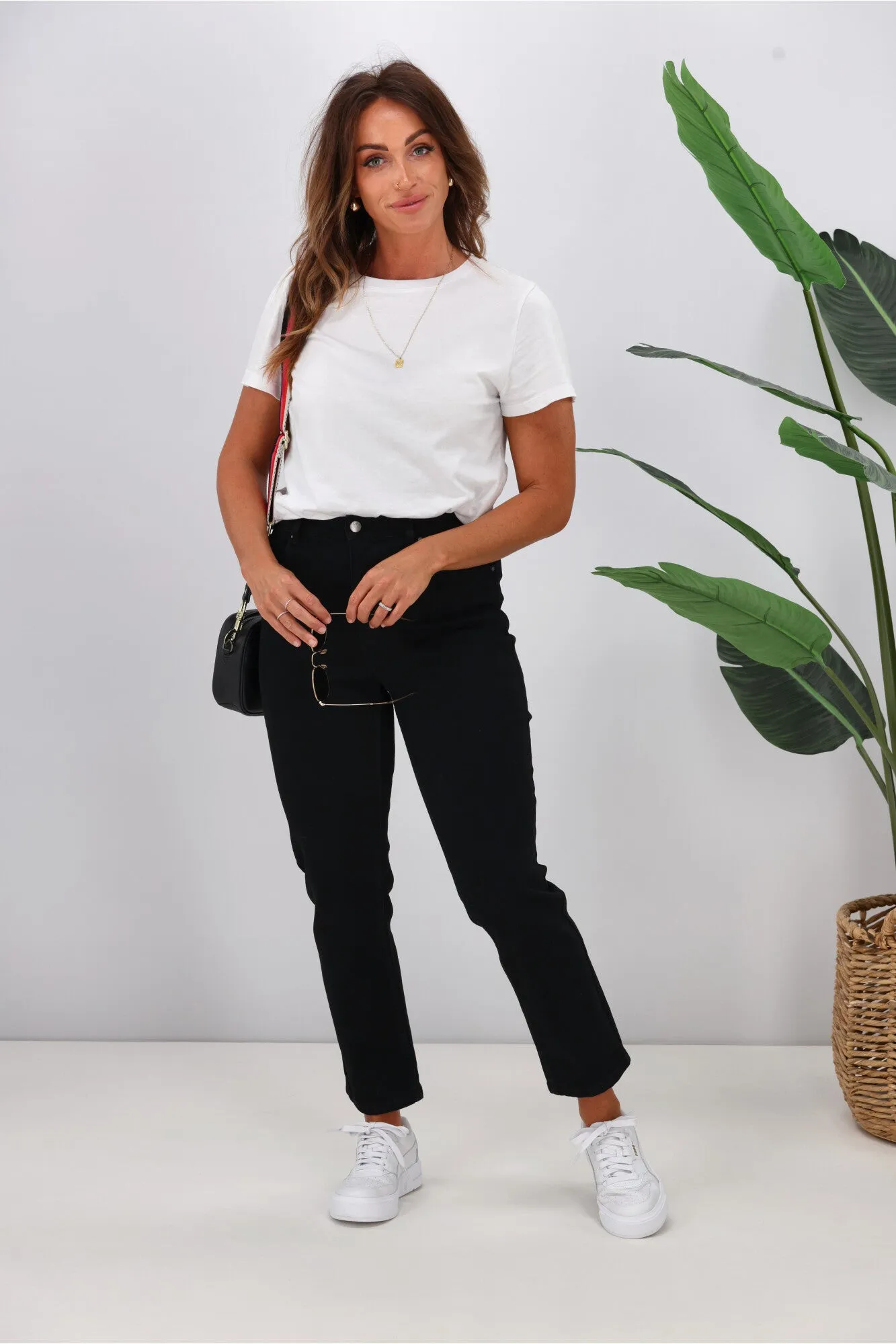 Shine On Label Ashley Straight Leg Jean Black
