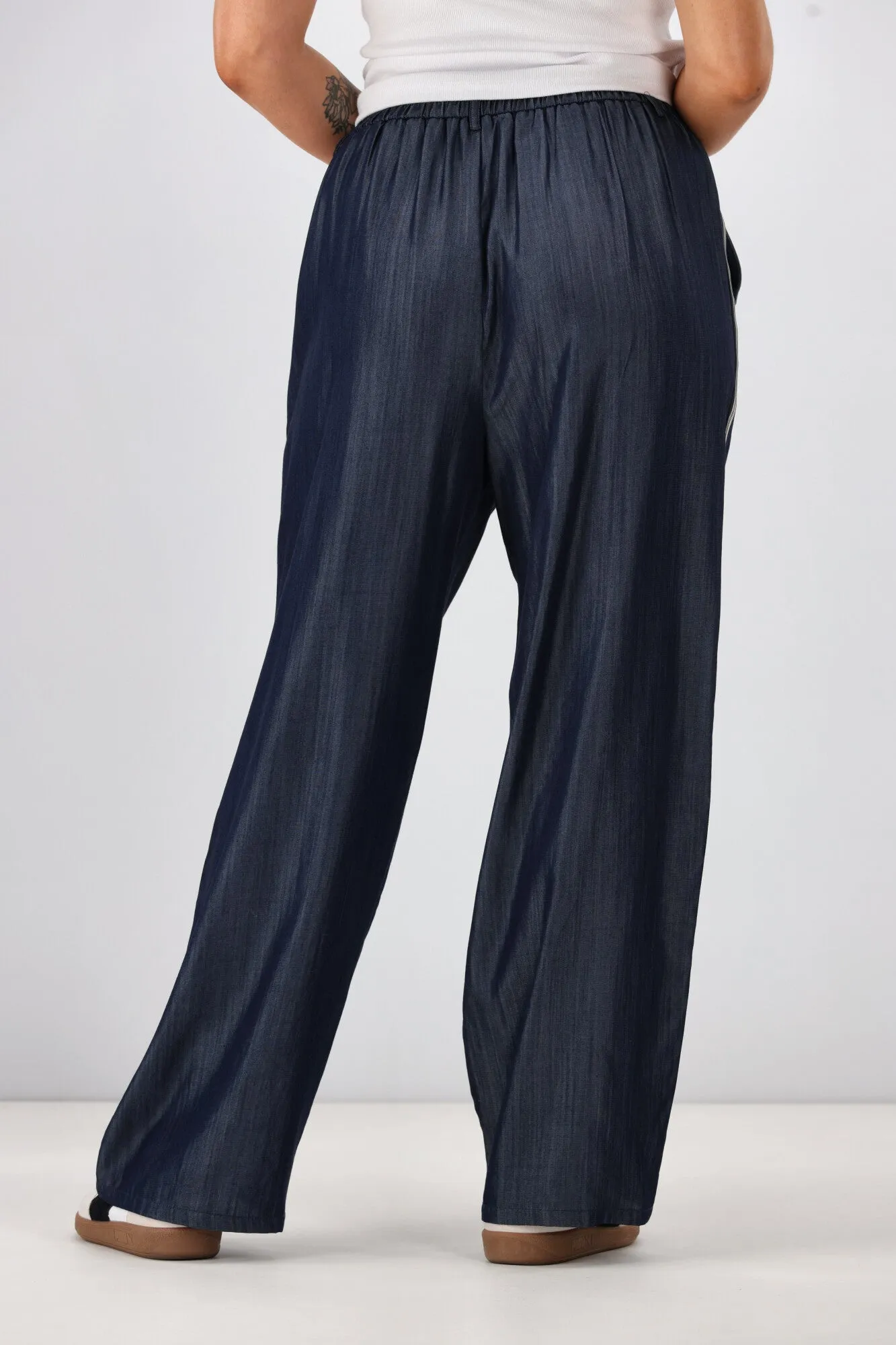 Shine On Label Maize Chambray Wide Leg Pant Indigo
