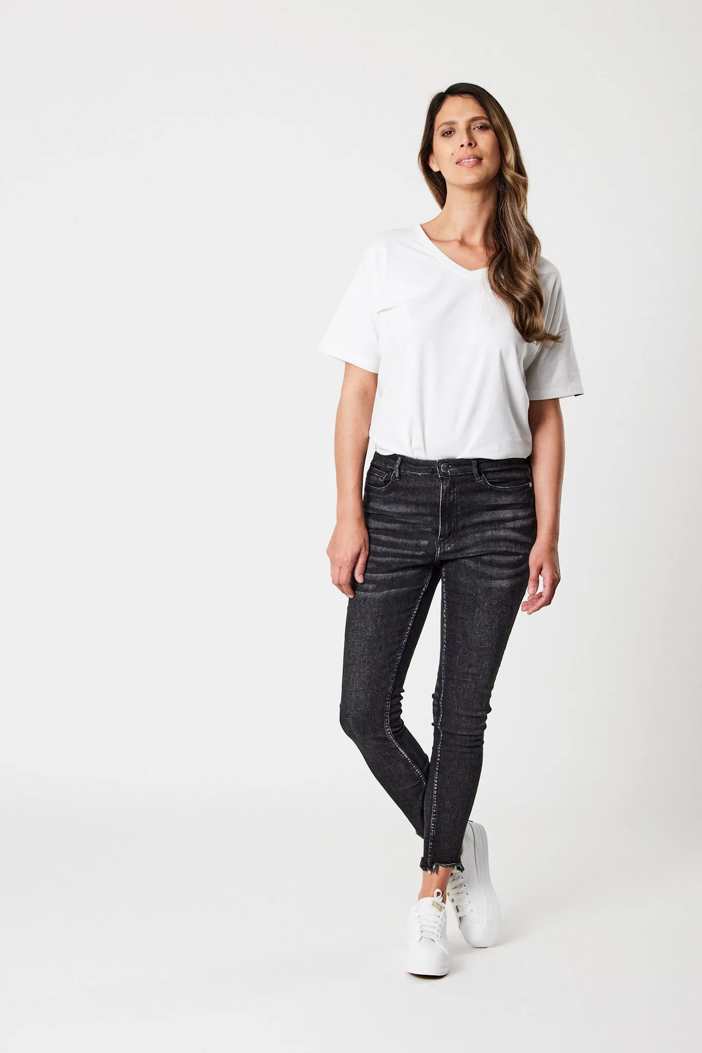 Shine On Label Smith Washed Black Skinny jean