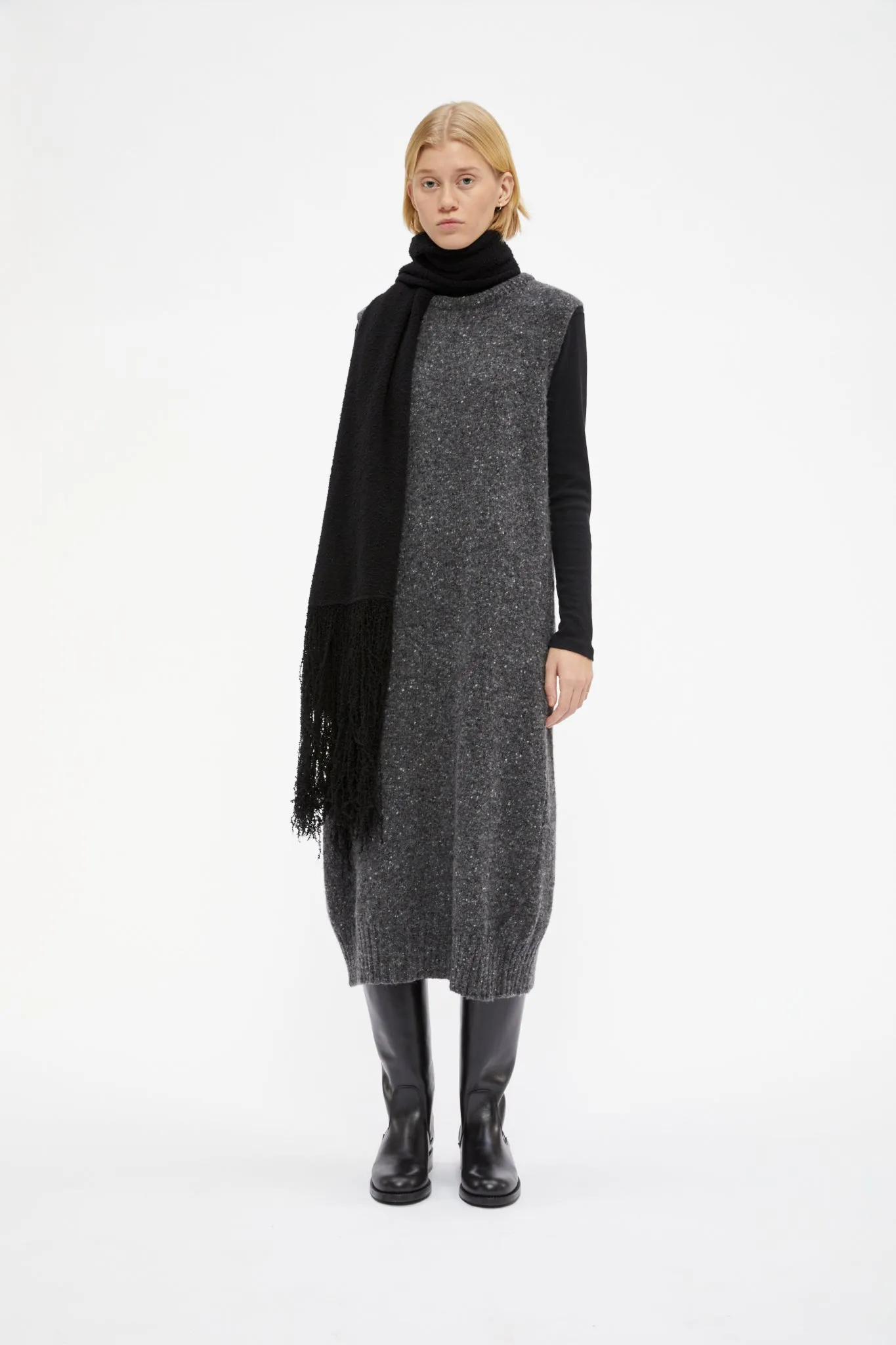 Sile wool scarf Black