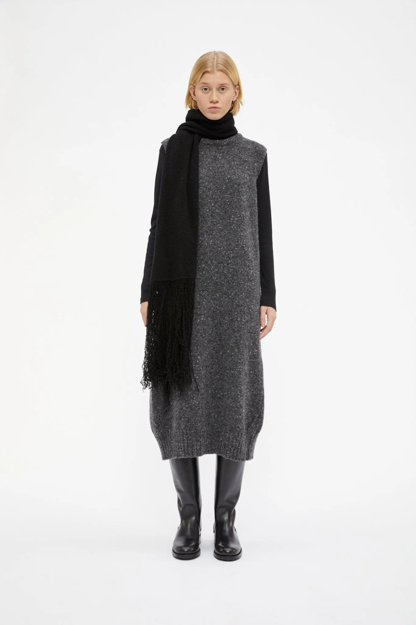 Sile wool scarf Black