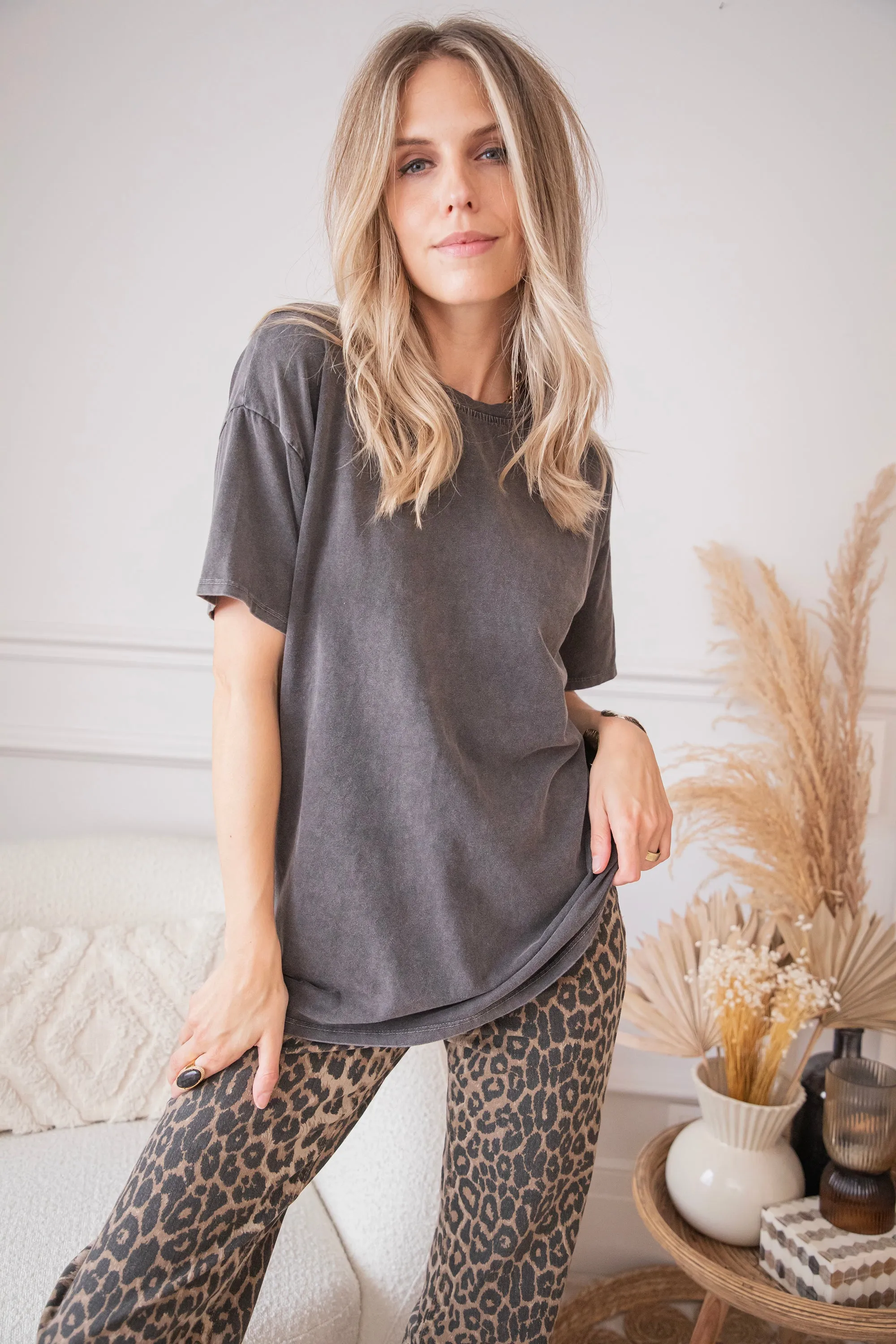 The Base Dark Grey - T-Shirt