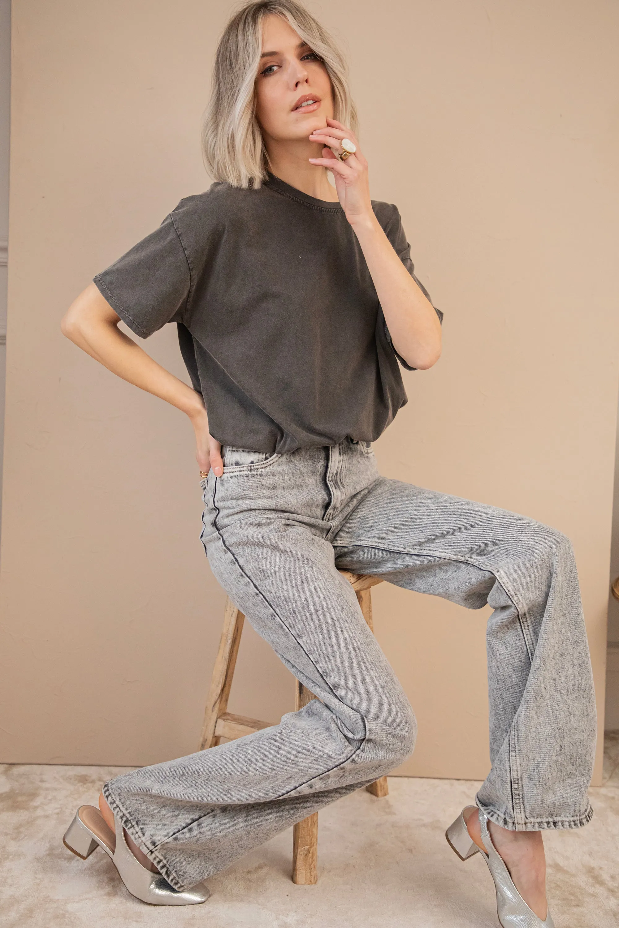 The Base Dark Grey - T-Shirt