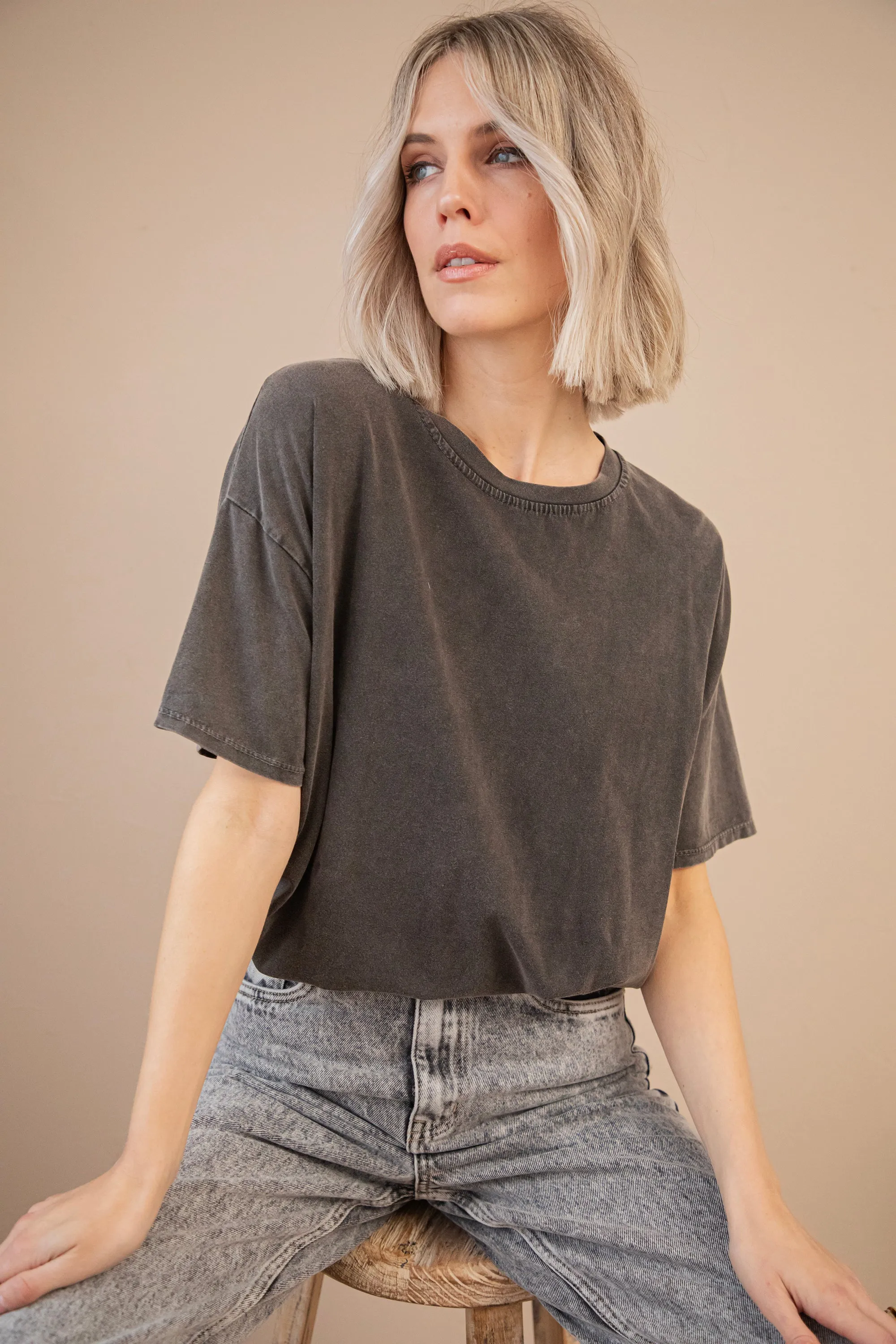 The Base Dark Grey - T-Shirt