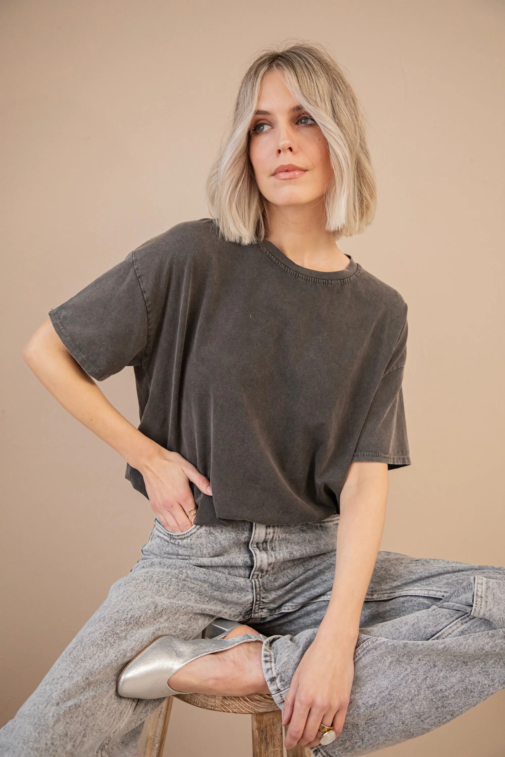 The Base Dark Grey - T-Shirt