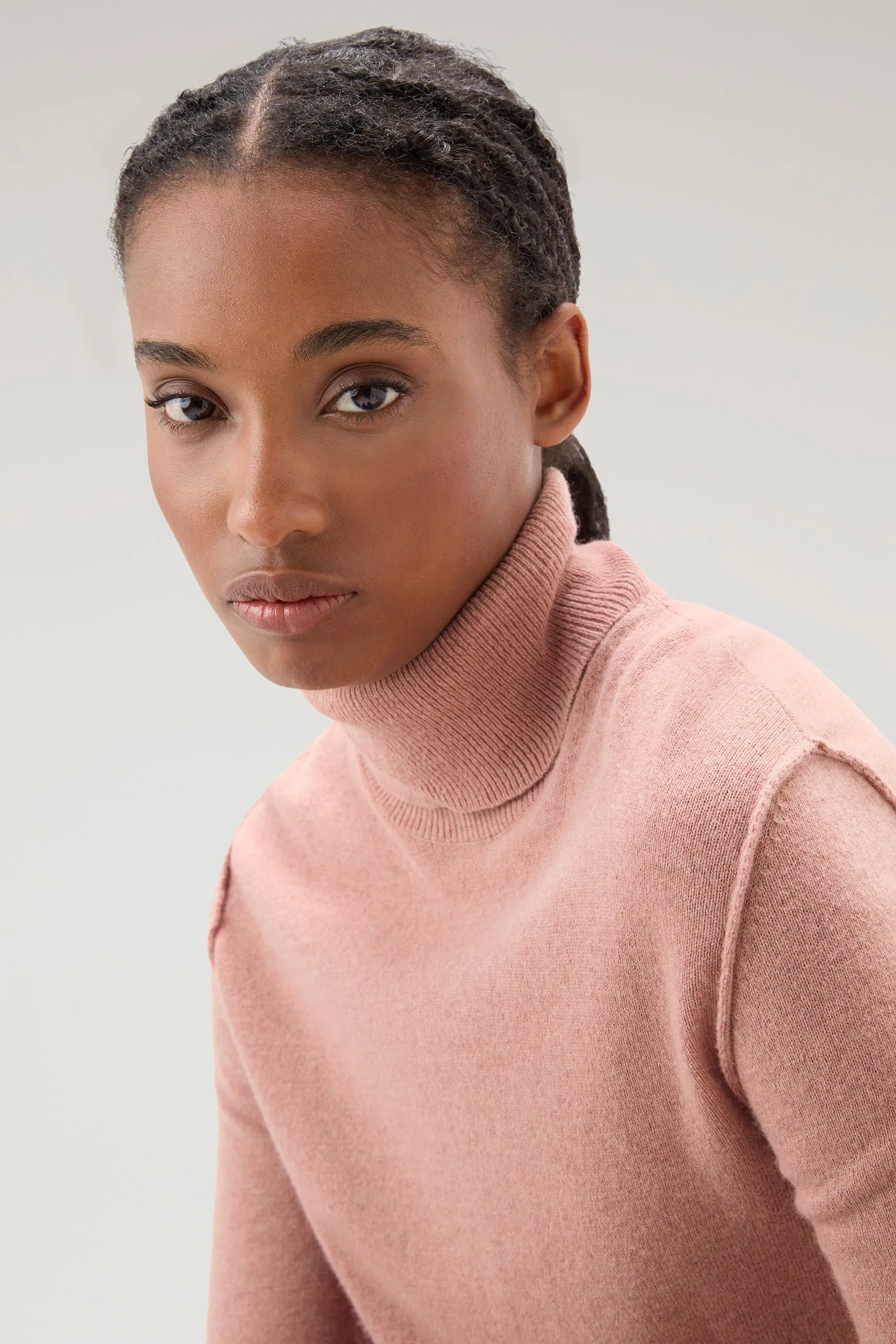 Turtleneck Sweater in Wool Blend Dry Rose