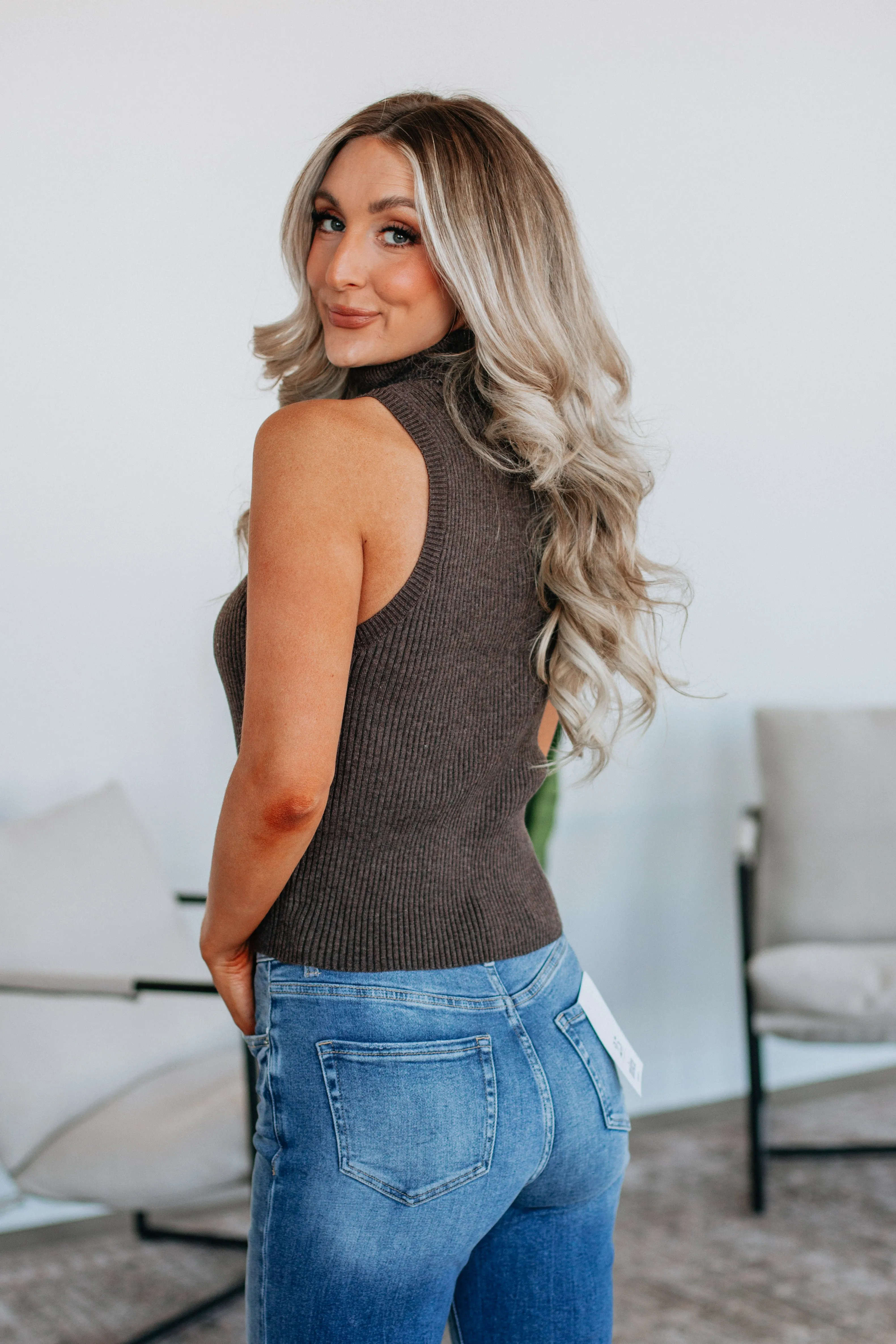 Vega Ribbed Tank - Chocolate
