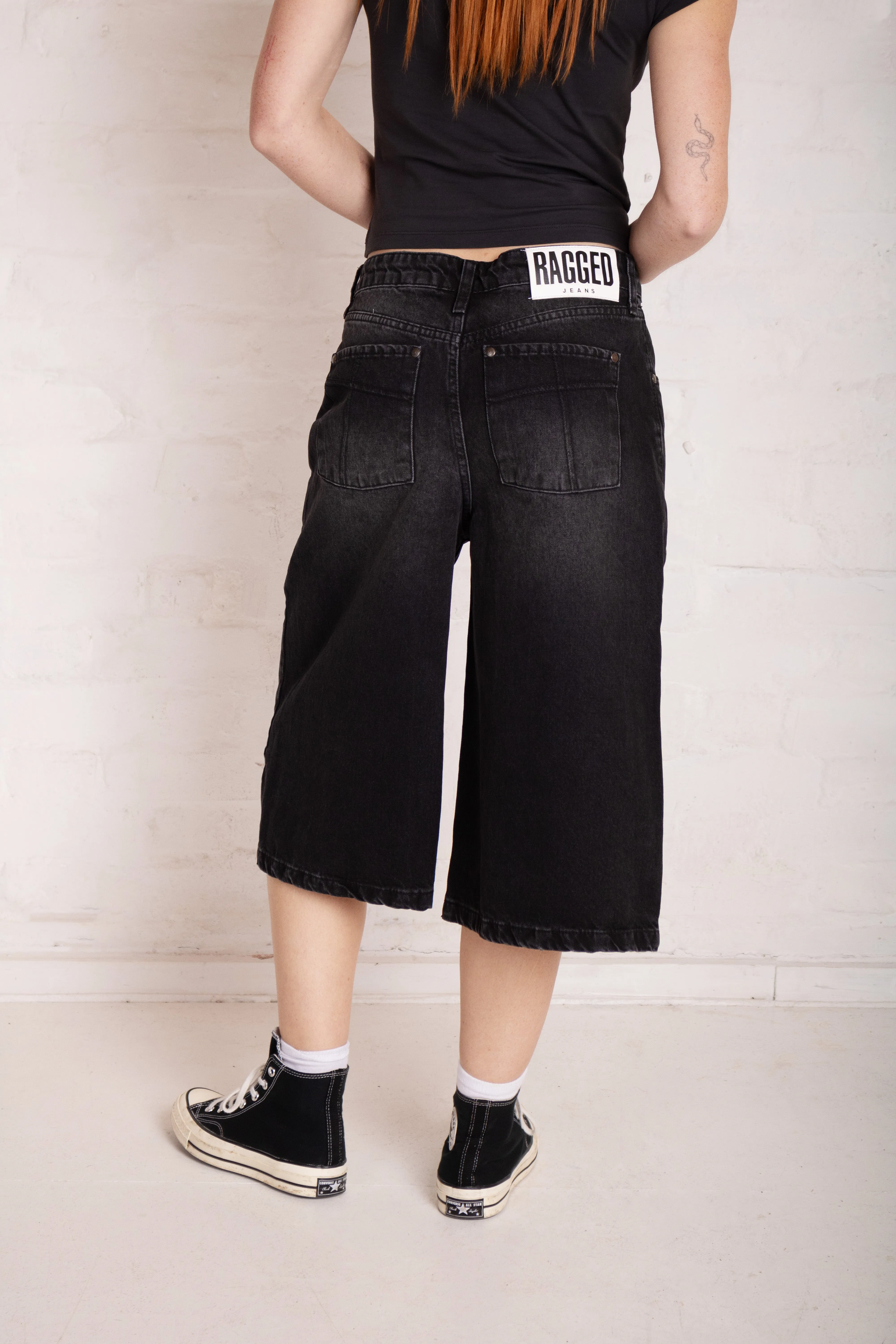 Washed Black Release Jorts