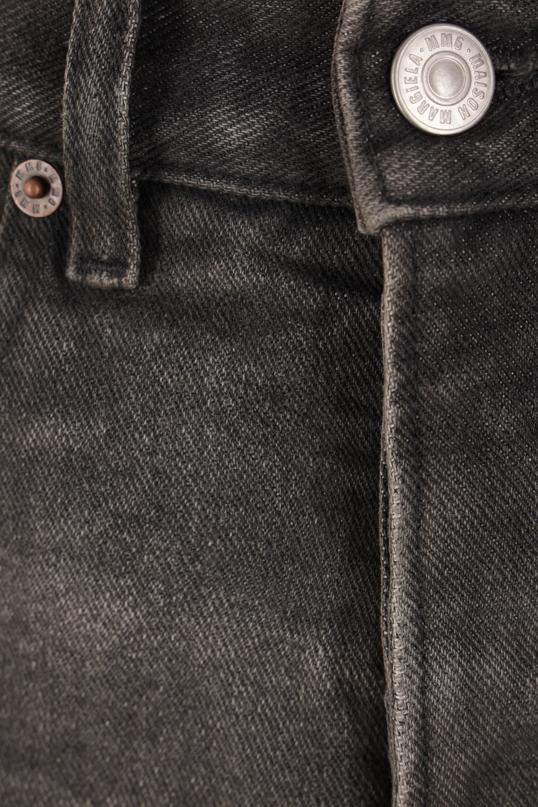 wide-leg denim jeans