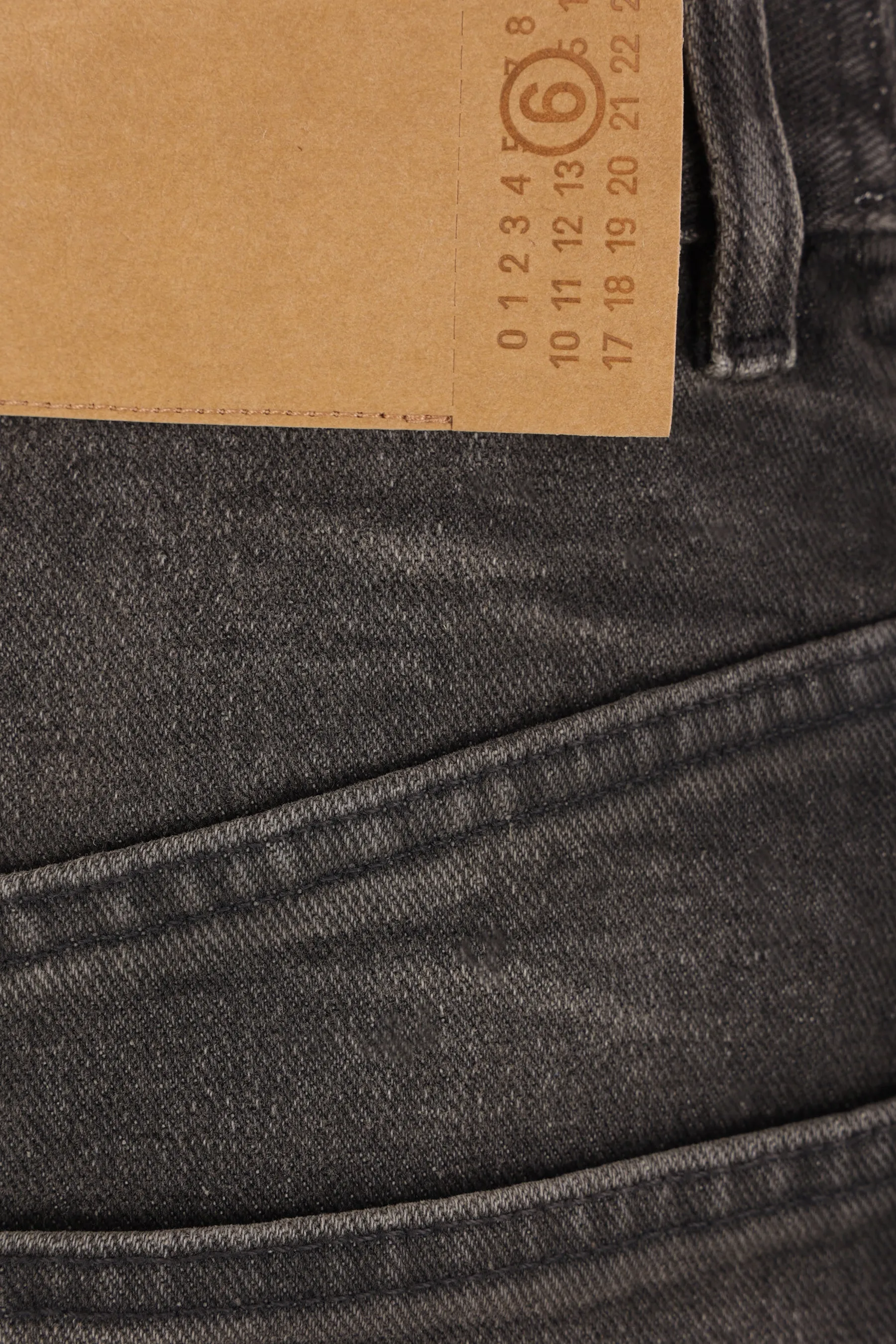 wide-leg denim jeans