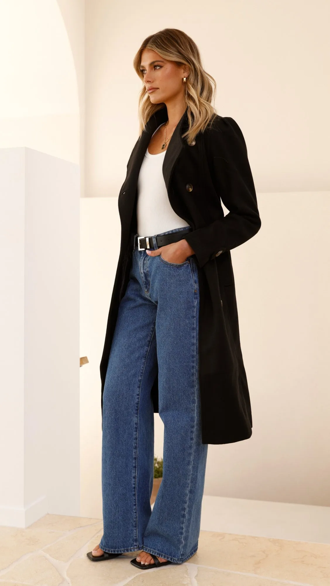 Xenos Coat - Black