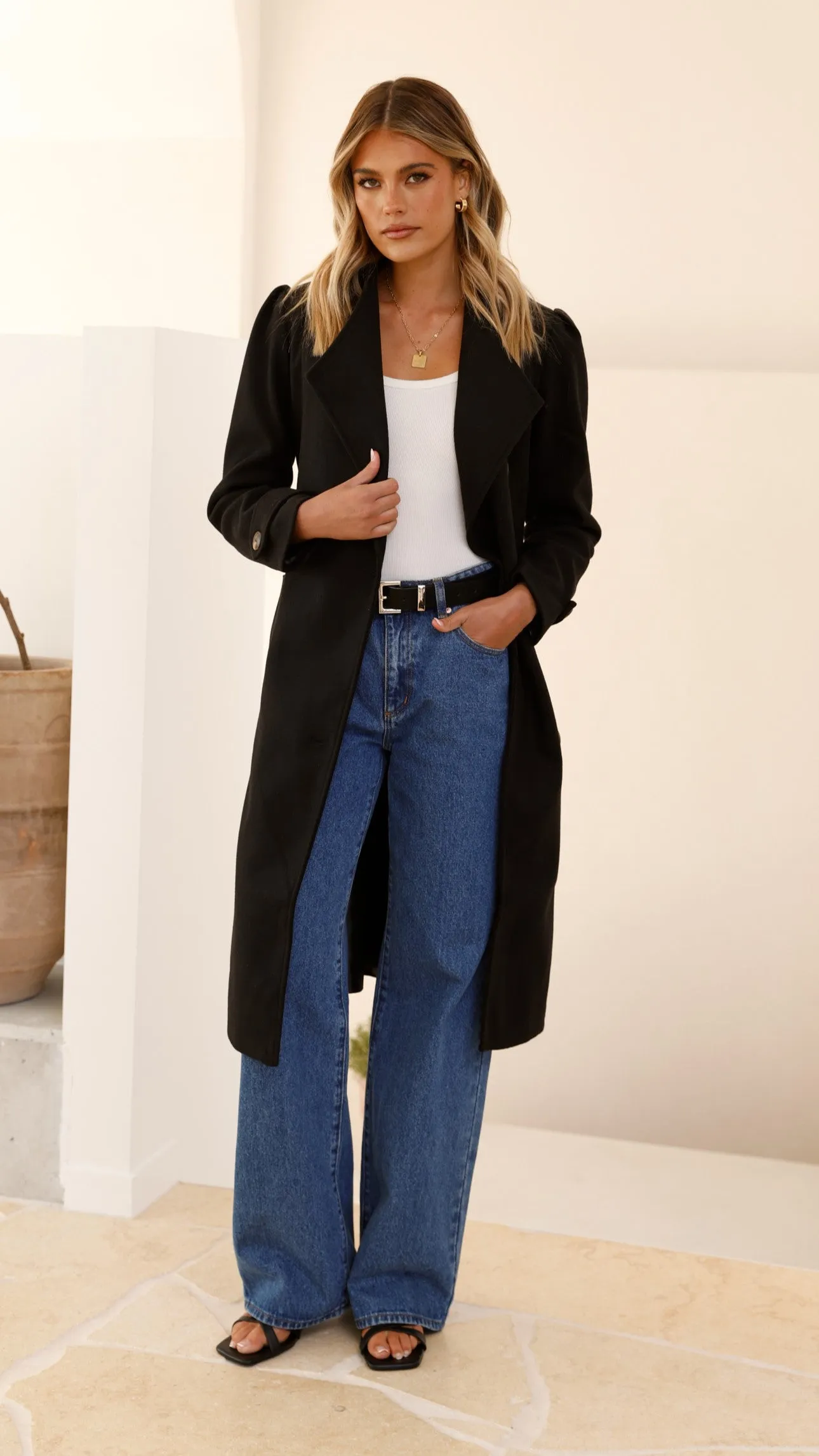 Xenos Coat - Black