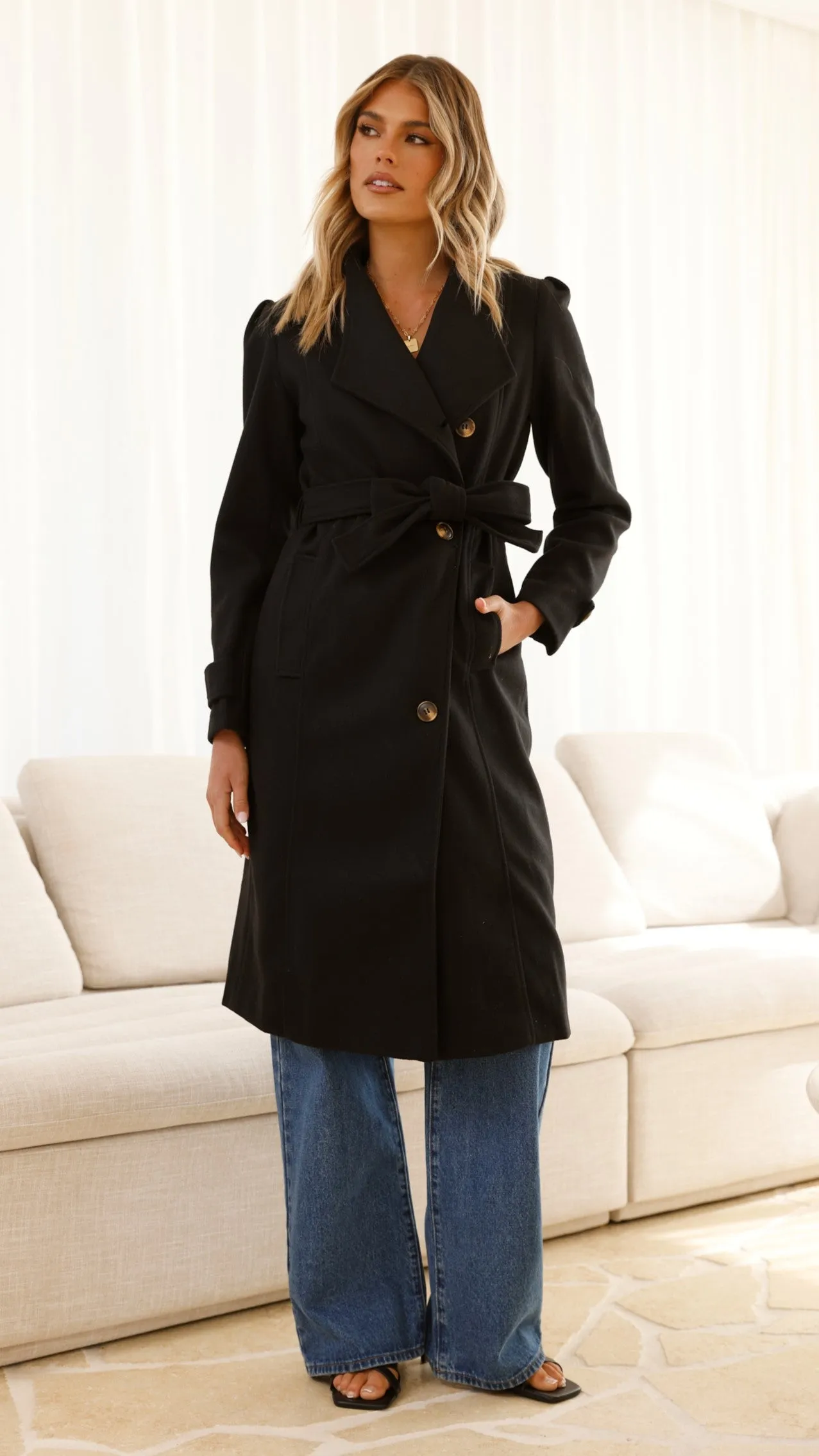 Xenos Coat - Black