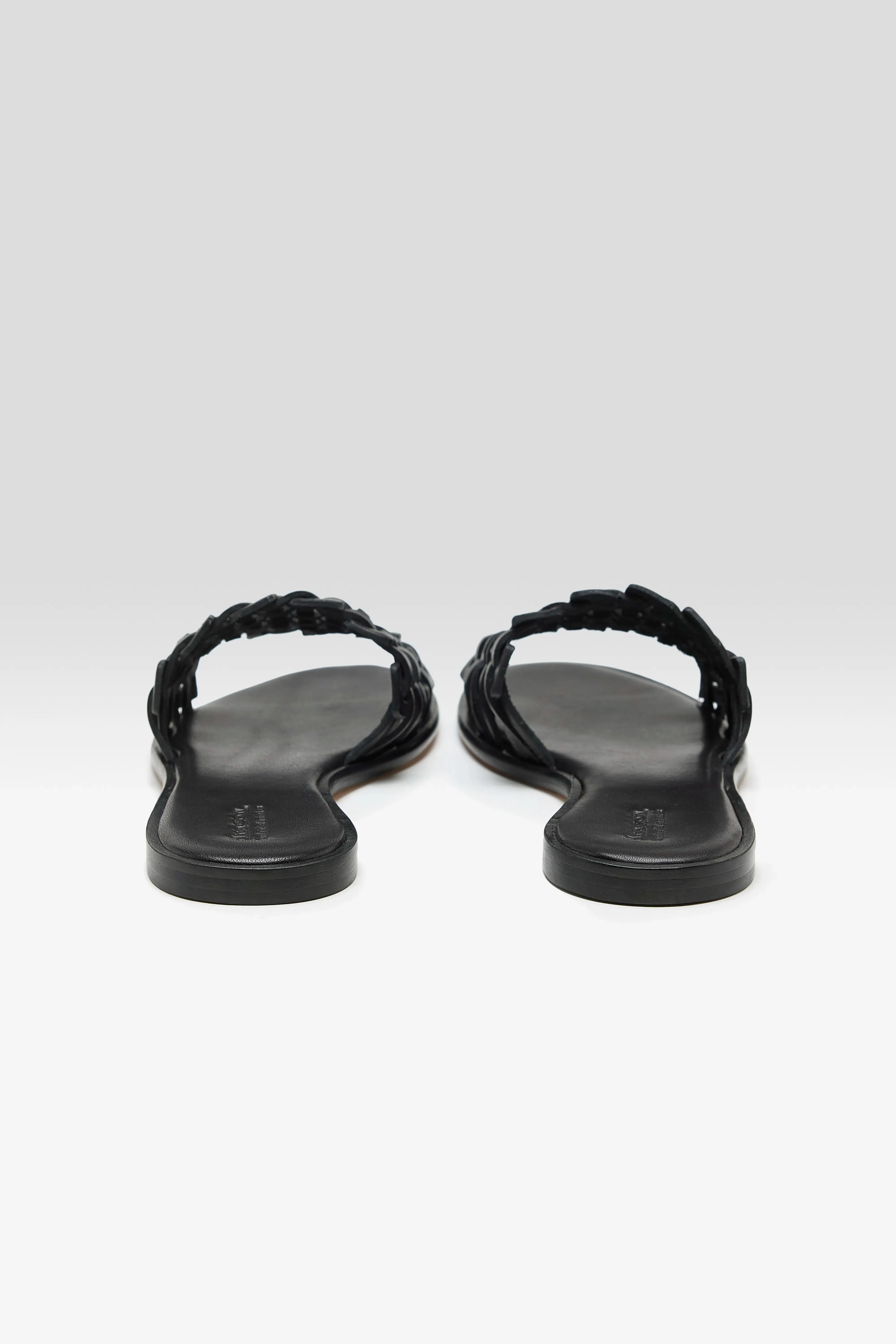 Zig Zag Sandals  (251 / W / BLACK)